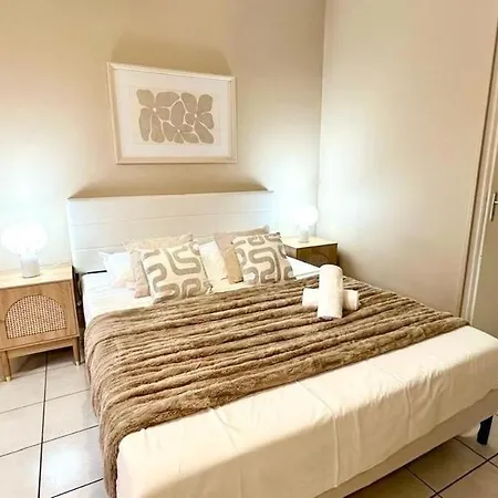 Apartman Croix Barret - - 8th Lyon